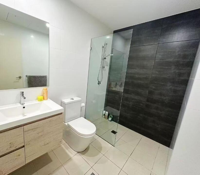Spacious 1 Bedroom In Homebush Near Olympic Park Sydney
