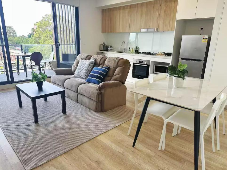 Spacious 1 Bedroom In Homebush Near Olympic Park Sydney